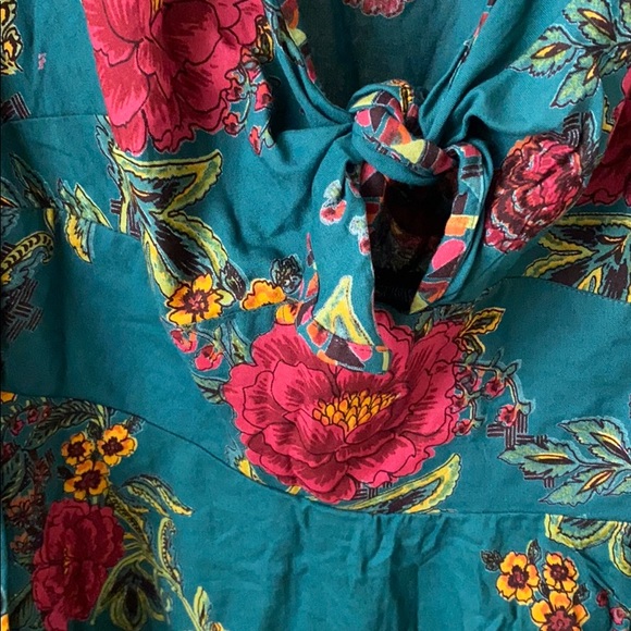 Angie Teal Floral Tie Front Top - Picture 6 of 10